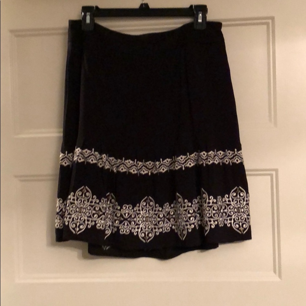 White House Black Market Skirt